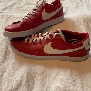 Nike blazer low leather